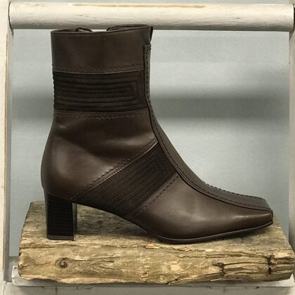 1294465 Linie Milano bruin  -  36  € 55,-