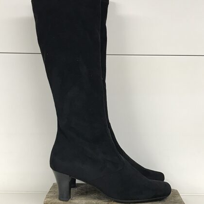 3166917 Sammt elastic zwart  -  39  € 75,-