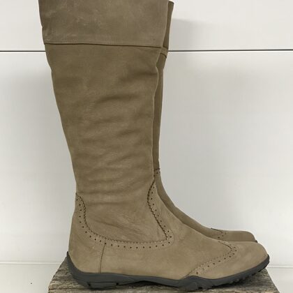 Gina Nubuck camel (G)  - 38,5  € 65,-