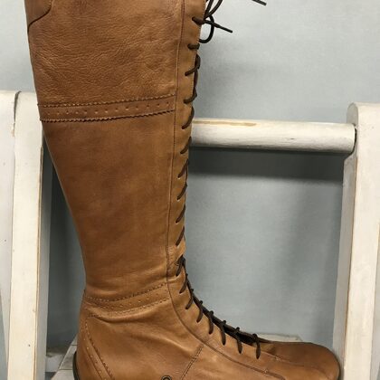Gina middelbruin (G)  -  38,5  € 70,-