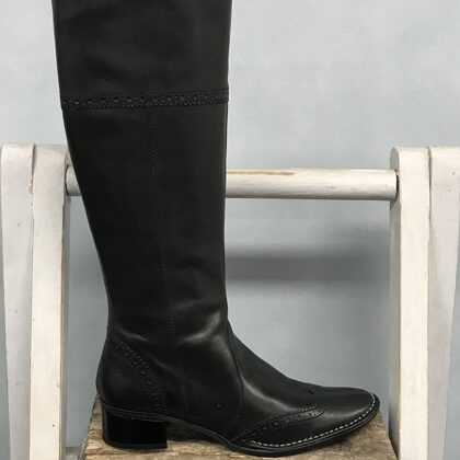 Buttero nero  -  39  € 70,-