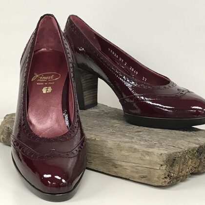 93526 Dolly  -  36,5  € 50,-