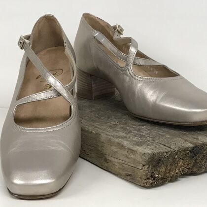 77664 Laveno  -  38 (J)  € 45,-