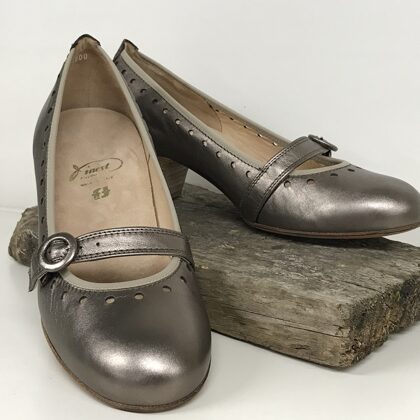 97105 Boston  -  38,5 (H)  € 45,-