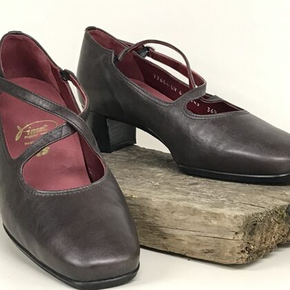 77624 Liverno  -  39 (H)  € 45,-