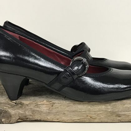 97606 Boston  -  39,5 (H)  € 45,-