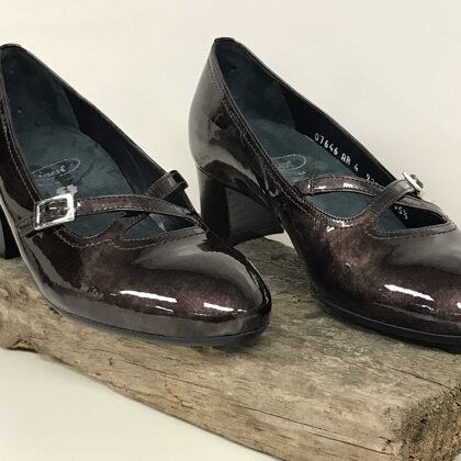 07646 Varese  -  40 (H)  € 50,-
