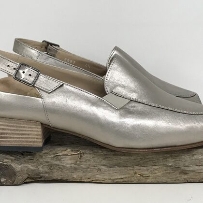 59186 Como  -  40 (K)  € 40,-