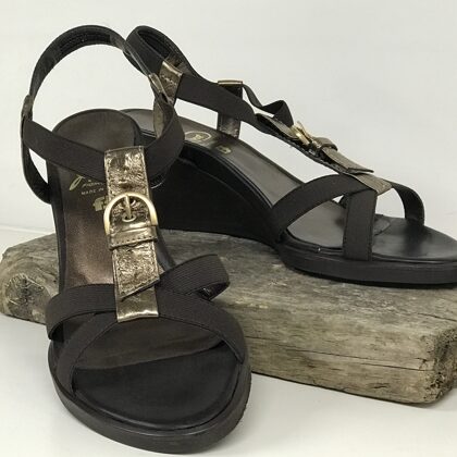 85118 Fiona  -  40,5 (G)  € 35,-