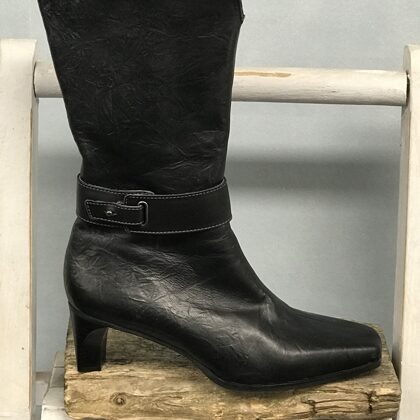 40647 zwart (G½)  -  40  € 50,-