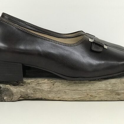 0303340 Evelyn J  -  36,5 (G)  € 50,-