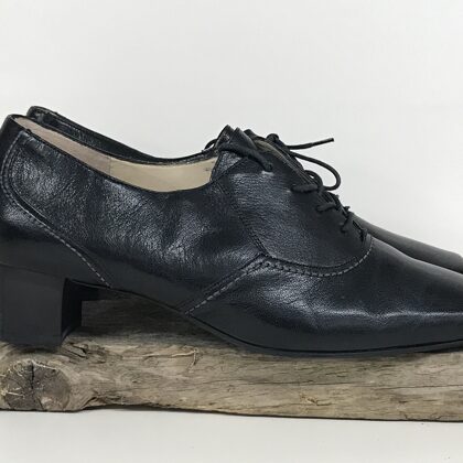 4303160 Elena G  -  40 (G)  € 50,-