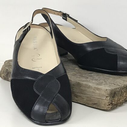 9303460 Estella K  -  40 (G)  € 45,-