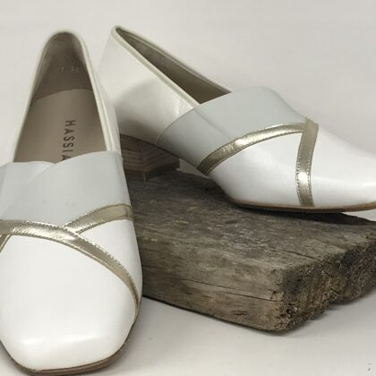 5303330 Evelyn J  -  40,5 (G)  € 50,-