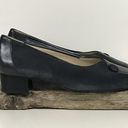 6303412 Estella K  -  40,5 (G)  € 50,-