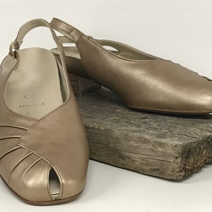 5303471 Estella K  -  41 (G)  € 45,-