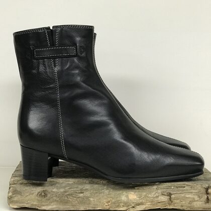 87621  Lav st  -  37    € 60,-